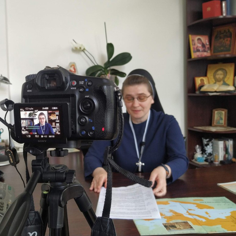 Creation of a program for distance learning of catechists