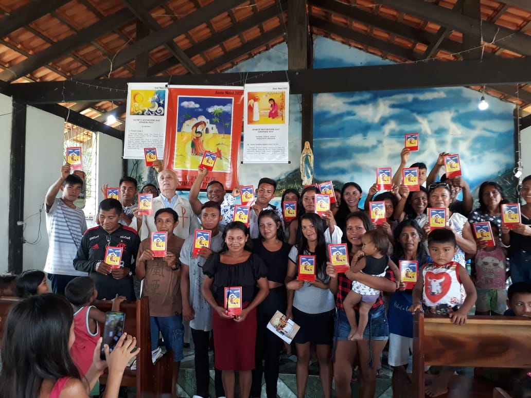 Eindelijk Kinderbijbel in Sateré-taal Amazonegebied