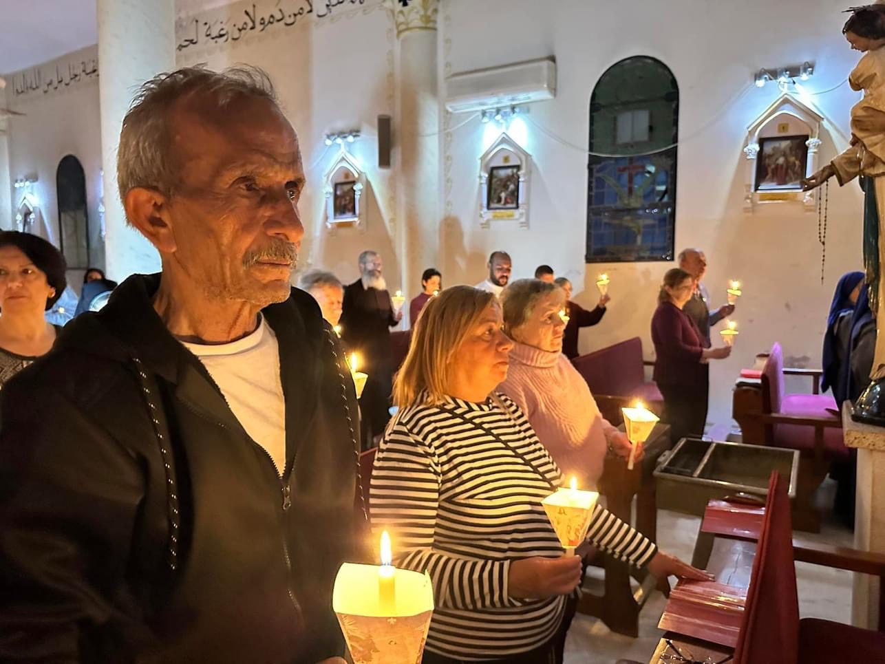 Kerk “koppig” in hulp aan Gaza, paus belt iedere dag