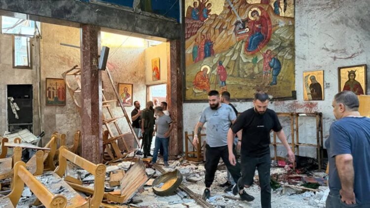 Tientallen doden en gewonden bij aanslag op kerk in Damascus