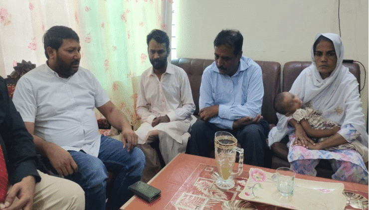 ACN-20250610-190323 pr Azam met ouders van ontvoerde meisjes in Pakistan