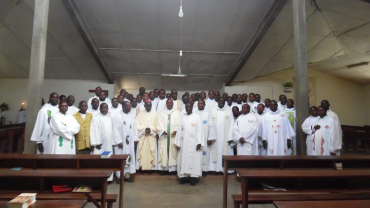 Priesters Bunia Congo