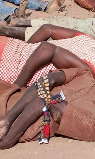 Nieuwjaar begon met bloedvergieten: 50 doden bij aanslagen