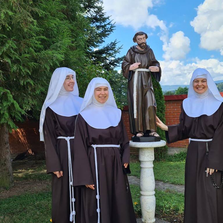 Subsistence aid for 12 contemplative Poor Clare Sisters in Brestovsko for the year 2023