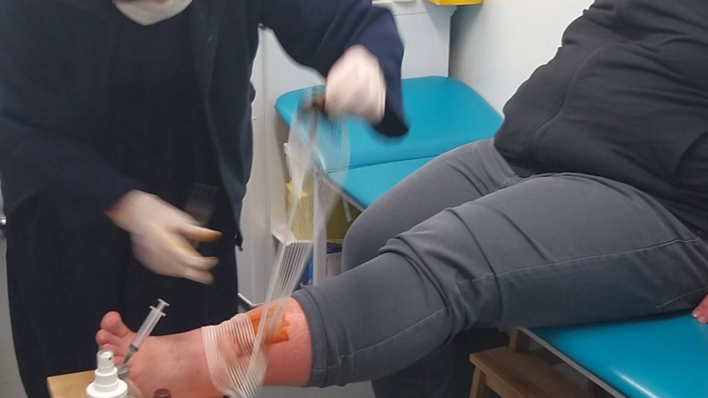 ACN-20200427-100149 Noodhulp Corona Oekraïne