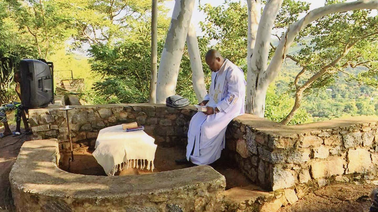 ACN-20221223-138370 Nigeria priesters