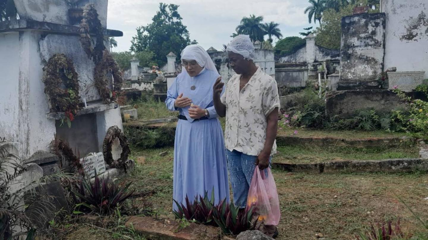 Zusters op Cuba helpen de verarmde bevolking