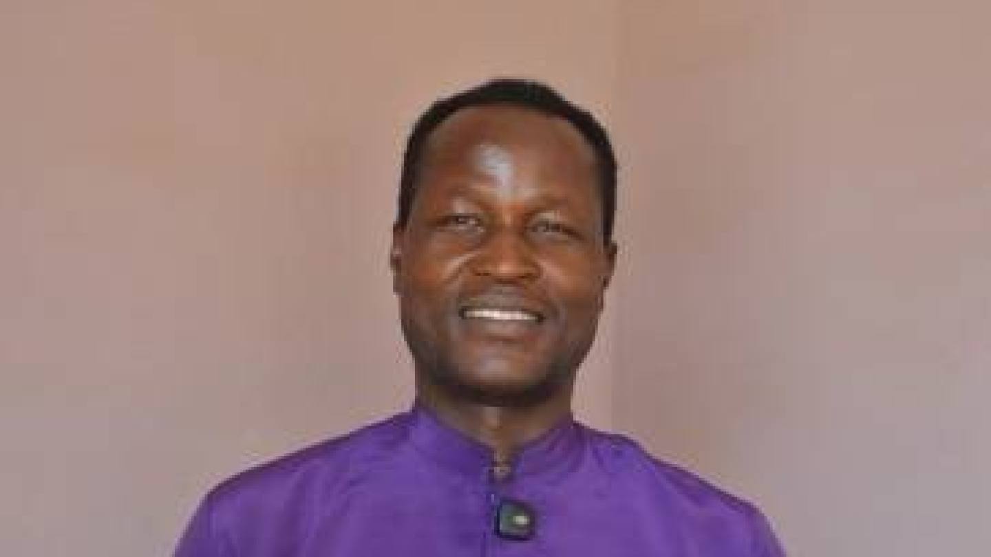 20252213 De Nigeriaanse catechist Tobias Yahaya ontvangt op RedWednesday de Courage to Be Christian Award van Kerk in Nood