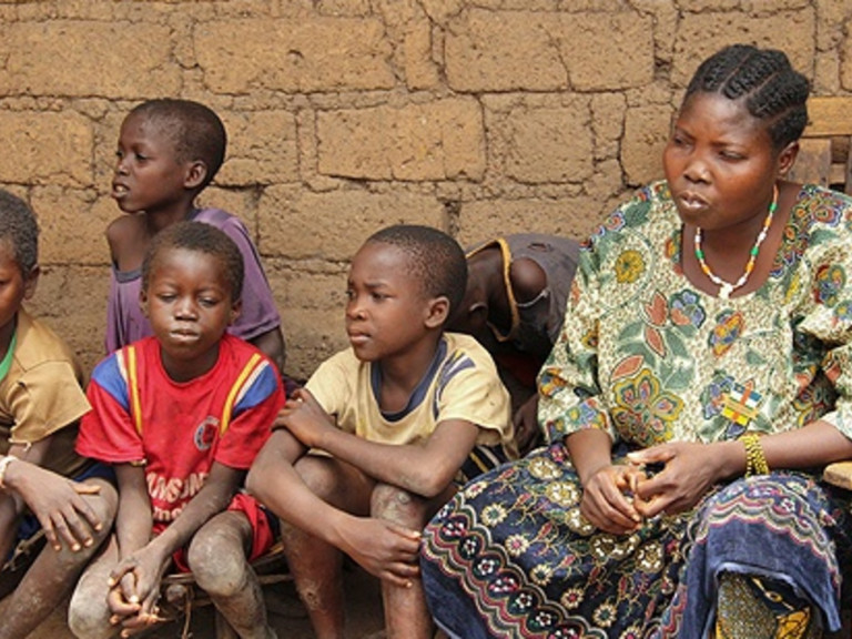 ACN Displaced persons in the Central African Republic received aid from CRS in May 2014 Credit Kim Pozniak Catholic Relief Services CNA 5 21 14