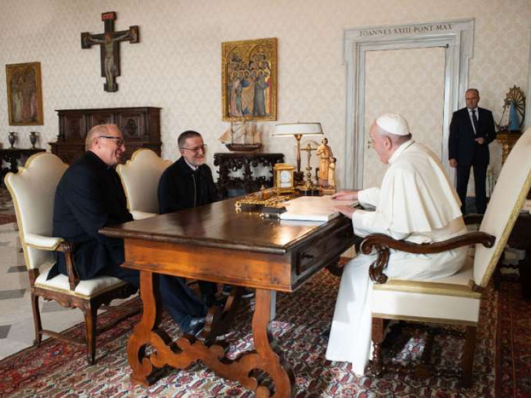 20201011 Ontmoeting pater Maccali en paus Franciscus